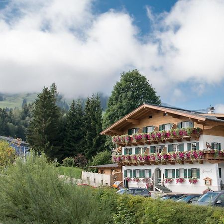 Gourmet-Hotel Gruenwald ลีโอกัง ภายนอก รูปภาพ
