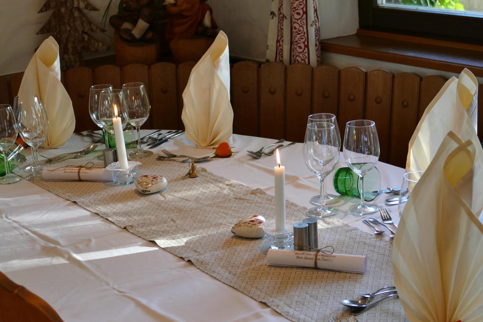 Gourmet-Hotel Gruenwald ลีโอกัง ภายนอก รูปภาพ